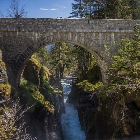 Prázdninový dům Mitoyen 3 Chambres, 60m², Belle Vue, 1km Centre-ville, Navette Ski, Parking, Terrasse - Fr-1-401-3