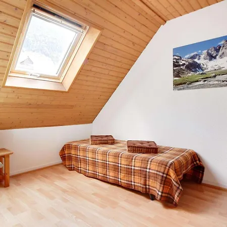 Chalet Mitoyen Vue Montagne - 6 Pers. *