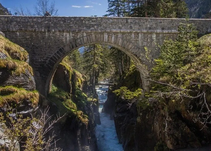 Prázdninový dům Mitoyen 3 Chambres, 60m², Belle Vue, 1km Centre-ville, Navette Ski, Parking, Terrasse - Fr-1-401-3